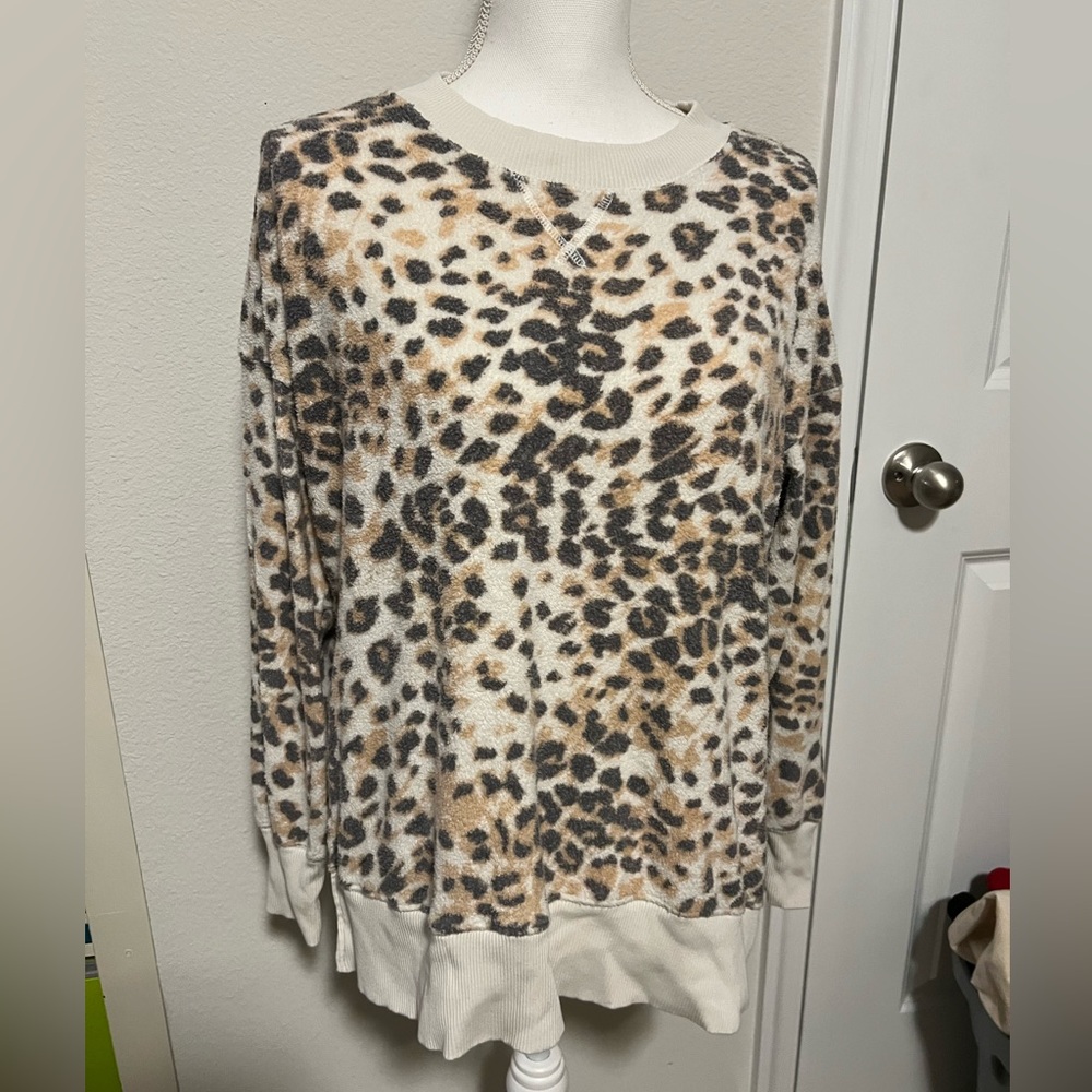 Aerie Women’s Leopard Print Oversized Sweatshirt